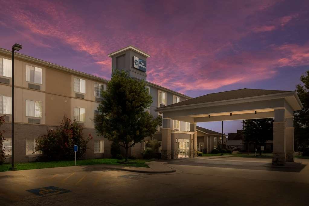 Best Western Coffeyville Central Business District Inn And Suites Exterior photo